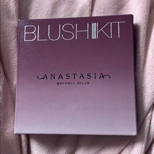 ABH Blush Kit